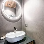 Apartment Le Curling B - Val Claret-43 By Interhome Tignes